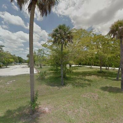 202 Indies Dr E #201, Naples, FL 34114