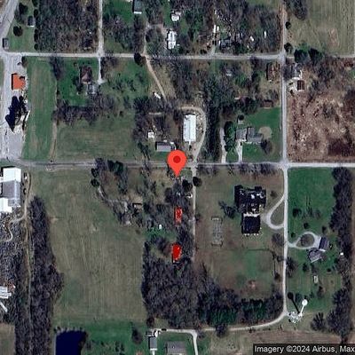 202 S School St, Bone Gap, IL 62815