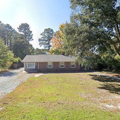 203 Poplar St, Cheraw, SC 29520