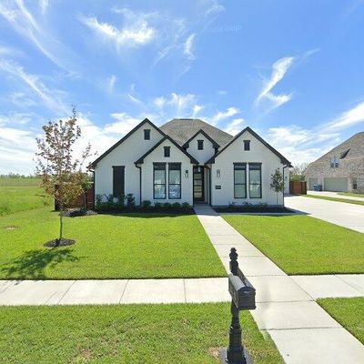 2033 Silverstone Ave, Port Allen, LA 70767