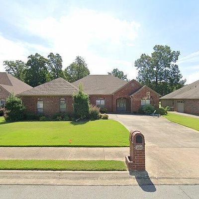 204 Marseille Dr, Maumelle, AR 72113