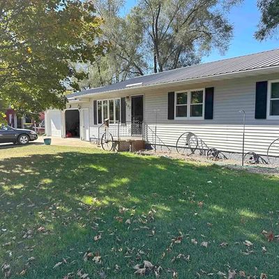 207 N State St, Prairie Du Chien, WI 53821