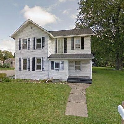 208 1/2 S Mill St, Seymour, WI 54165