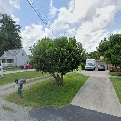 209 Holly Pl, Mount Pleasant, PA 15666