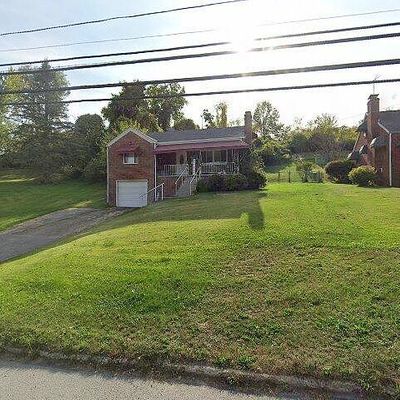 1812 E Maiden St, Washington, PA 15301