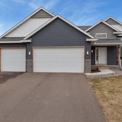 1816 Jefferson St S, Cambridge, MN 55008