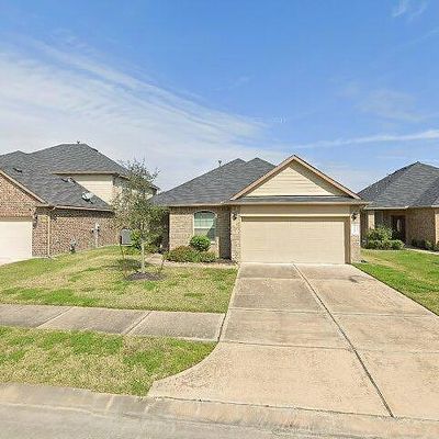 1818 Dover Heights Ln, Fresno, TX 77545