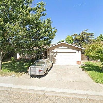 1828 Manzanita Dr, Modesto, CA 95355