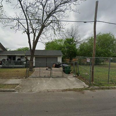 1854 E Crockett St, San Antonio, TX 78202