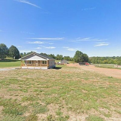 186 Edgewood Dr, Stanleytown, VA 24168