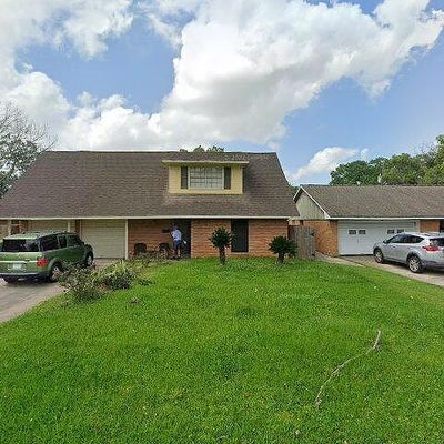 1864 Capri Ln, Seabrook, TX 77586