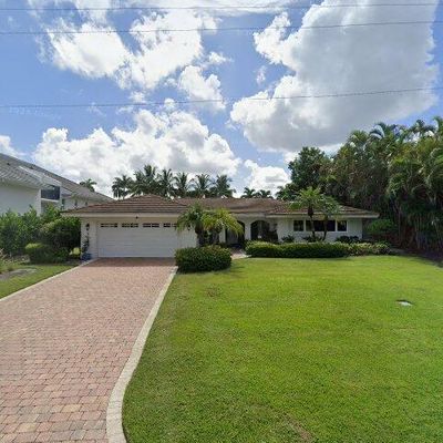 1893 Snook Dr, Naples, FL 34102