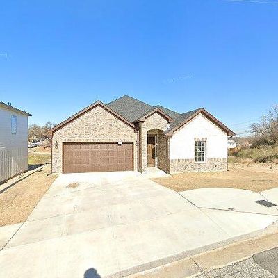 1905 Kelly St, Fort Worth, TX 76104