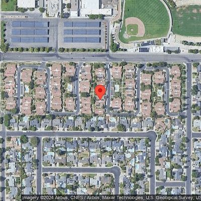 1914 Cougar Ln, Clovis, CA 93611