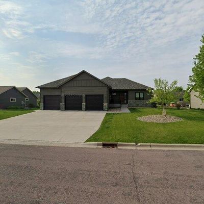 1929 Lexington Ln, North Mankato, MN 56003