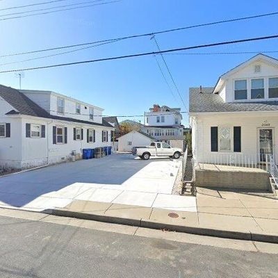 220 E Juniper Ave #B, Wildwood, NJ 08260