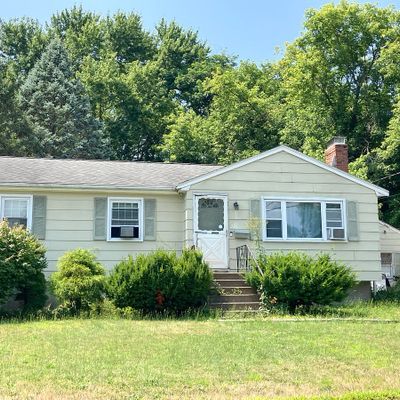 221 Ruthellen Rd, Bellingham, MA 02019