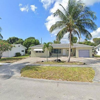 222 Cypress Dr, West Palm Beach, FL 33403