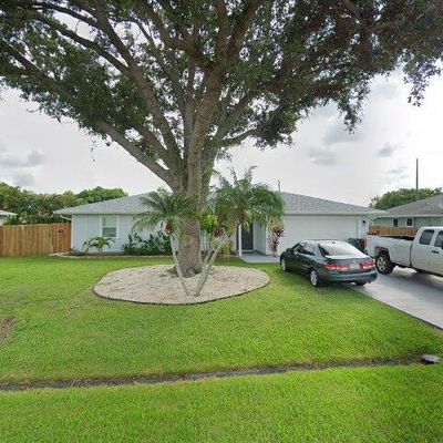 2231 Se Trillo St, Port Saint Lucie, FL 34952