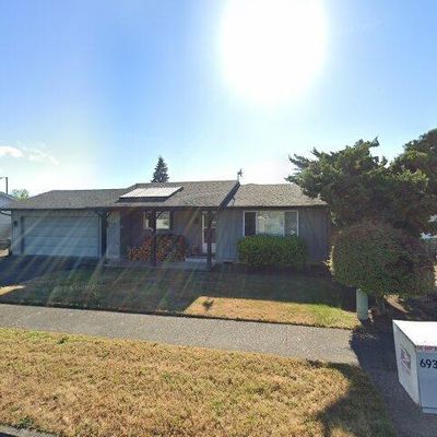 2233 9 Th St, Springfield, OR 97477