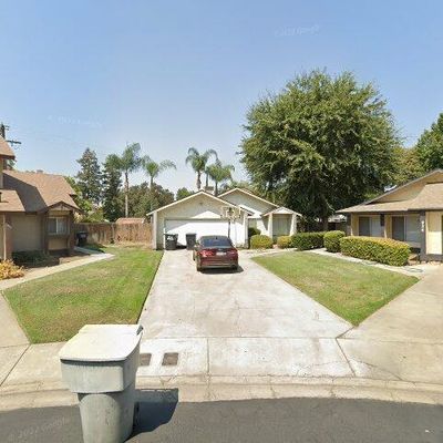 2245 N Bradley St, Visalia, CA 93292