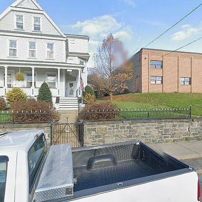 225 W Shawnee Ave, Plymouth, PA 18651