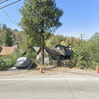 22590 Waters Dr, Crestline, CA 92325