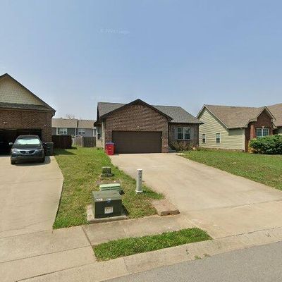 2280 Killington Dr, Clarksville, TN 37040