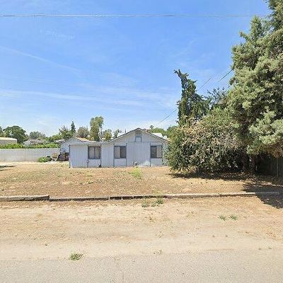 2285 N Vista Ave, Fresno, CA 93722