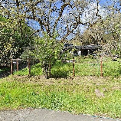 230 Redwood Dr, Woodacre, CA 94973