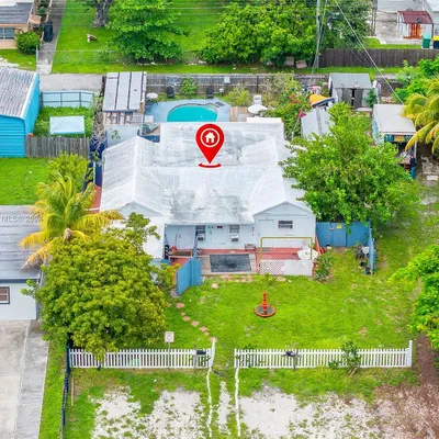 230 Sw 14th St, Dania Beach, FL 33004