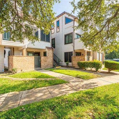 2301 Balsam Dr #M204, Arlington, TX 76006