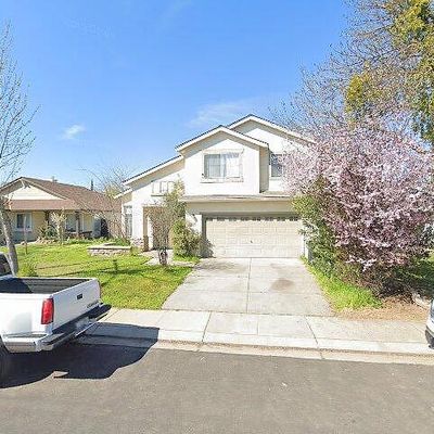 2305 Manhattan Way, Modesto, CA 95358