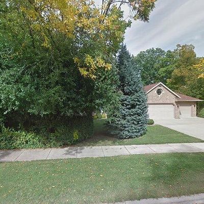 2316 High Oak Dr, Oshkosh, WI 54902