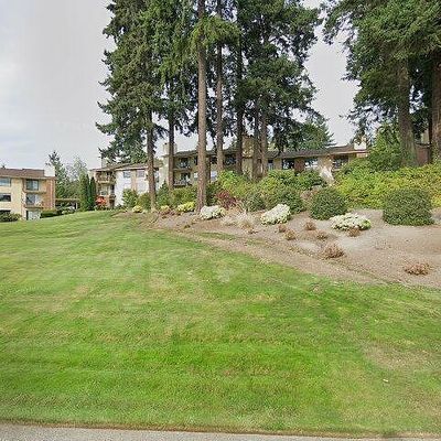 23305 Lakeview Dr #C101, Mountlake Terrace, WA 98043