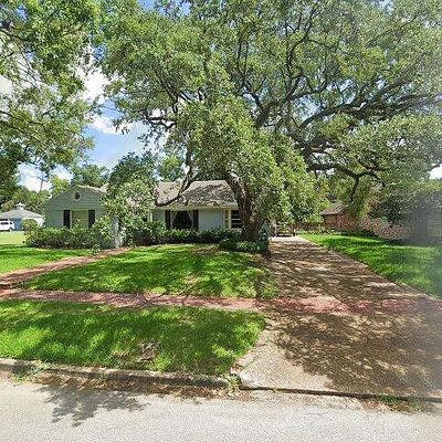 2345 Long St, Beaumont, TX 77702