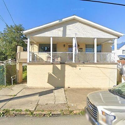 235 Mckean Ave, Donora, PA 15033