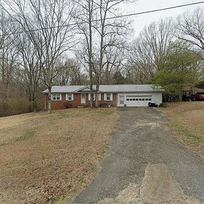 235 Woodland Hills Dr, Scotts Hill, TN 38374