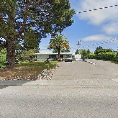 2350 Kenmar Rd, Fortuna, CA 95540