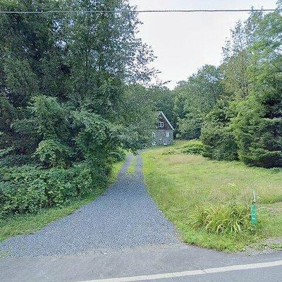 238 Meadowside Rd, Mount Pocono, PA 18344