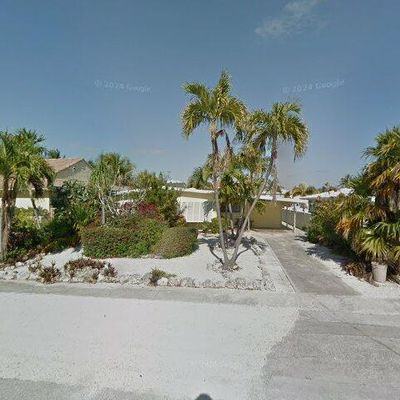 240 5 Th St, Key Colony Beach, FL 33051