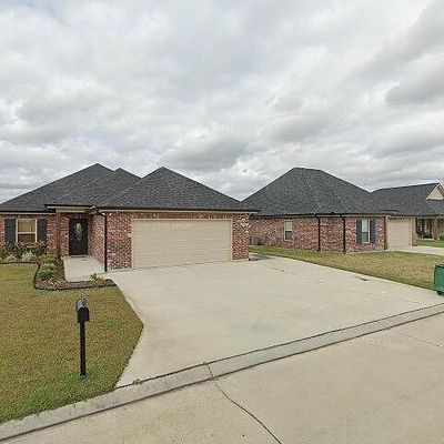 240 Darwen Dr, Raceland, LA 70394