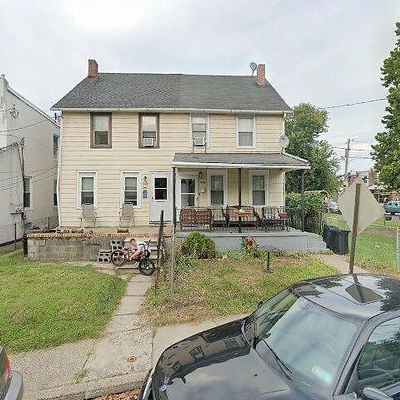 240 Randall St, Crum Lynne, PA 19022