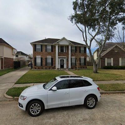 210 Needleleaf Ln, Sugar Land, TX 77479