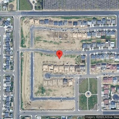 2115 W Escher Dr, Hanford, CA 93230