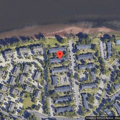 2118 Harbour Dr, Palmyra, NJ 08065