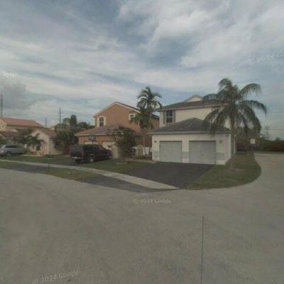 2125 Nw 184 Th Ter, Pembroke Pines, FL 33029