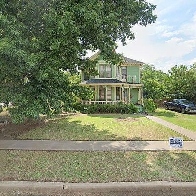 213 S Pecan St, Henrietta, TX 76365