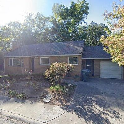 2133 Forrest St, Sacramento, CA 95815