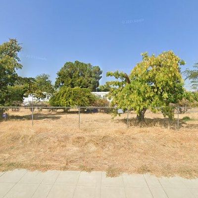 2159 W Kennedy St, Madera, CA 93637